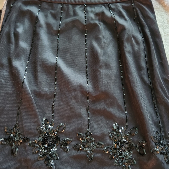 RETRO ANN TAYLOR BLACK SKIRT WITH A SHEAR OUTER LINING AND BLACK SEQUINS - SZ 10 - Picture 4 of 8
